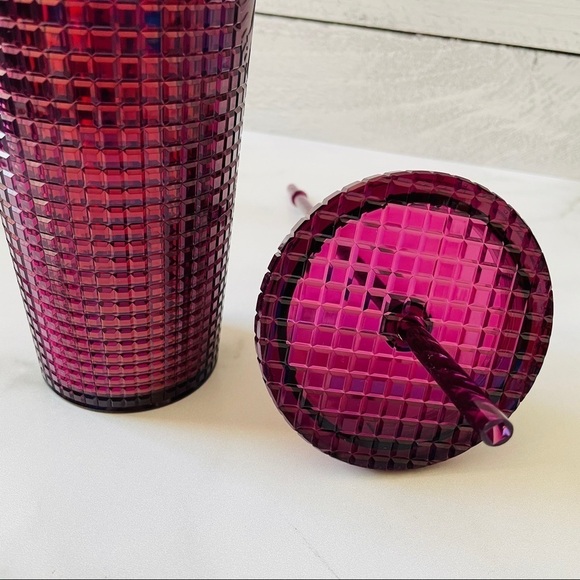 Starbucks 2020 Holiday Berry Plum Grid Tumbler - Picture 5 of 5